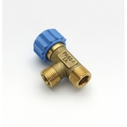 ZAWÓR KĄTOWY 1/2 “ 590 704